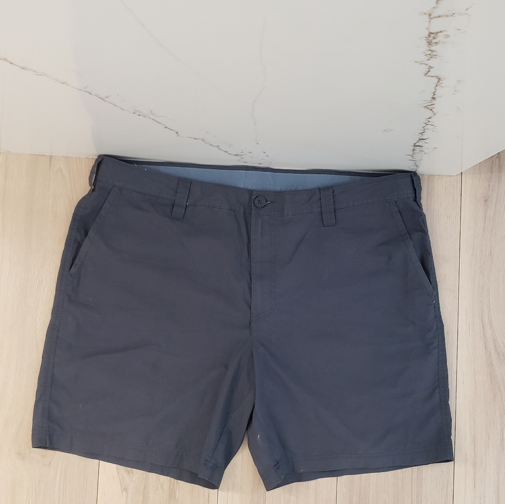 Columbia Men’s Flat Front Shorts Waist 42 Dark Gray Outdoor Casual